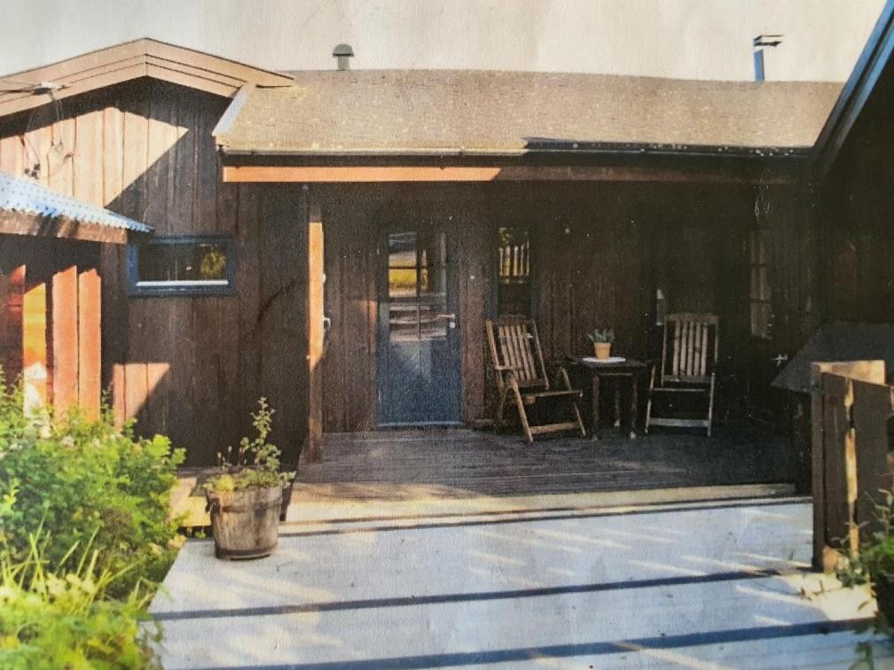 Stensens Overnatting Russenes Exterior photo